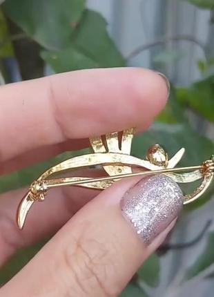 Винтажная большая брошь с " жемчужиной"