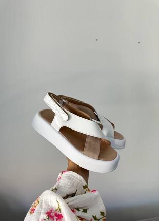 Босоніжки з натуральної шкіри2 фото