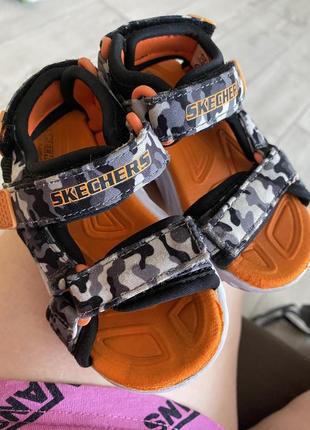 Босоножки skechers