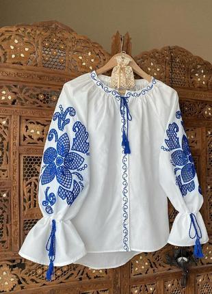 Рубашка с вышивкой