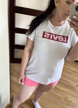 Levi’s продам футболку