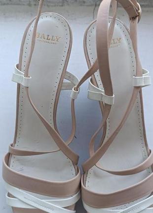 Трендовые кожаные босоножки bally.оригинал.made in italy р 41.26.5 см6 фото