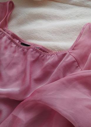 Рожева блузка