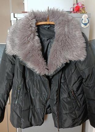 Зимняя куртка авиатор, m/l/xl, наполнение искусственное, длина 70, рукава 64, грудь 122, объем рукава 42см. хорошее состояние.