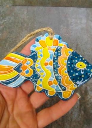 Керамическая плакетка на стену рыба