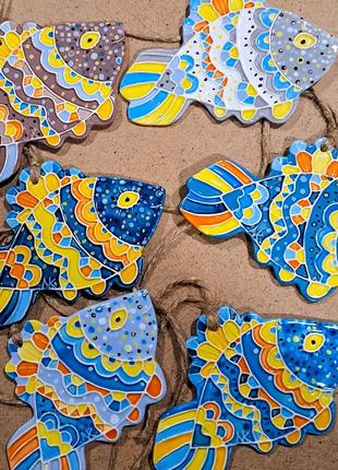 Керамическая плакетка на стену рыба