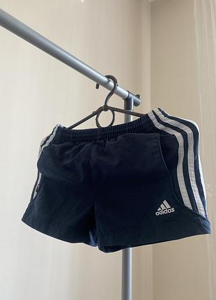 Оригінальні шорти adidas