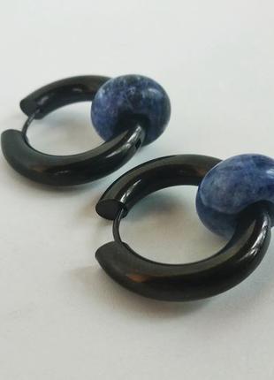 Серьги -  кольца с натуральным камнем содалит2 фото