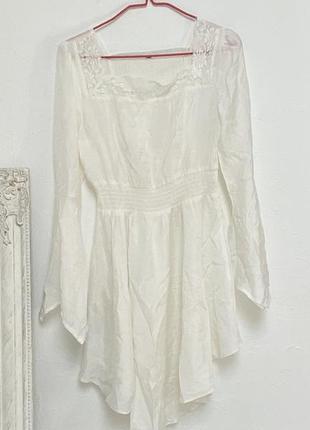 Великолепное белое платье