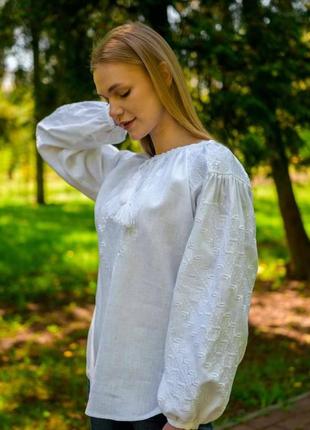 Вишиванка біла жіноча