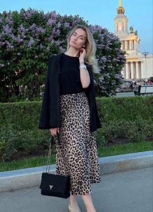 Спідниця атласна