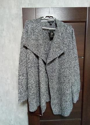Брендовая новая теплая кофта -кардиган р.14-16.