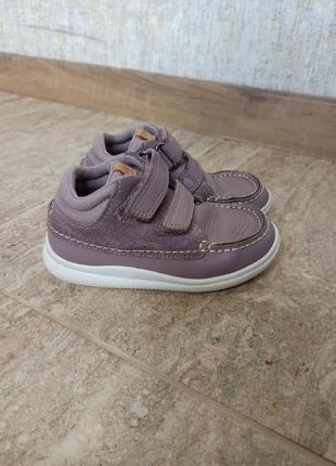 Чоботи демі ботинки clarks