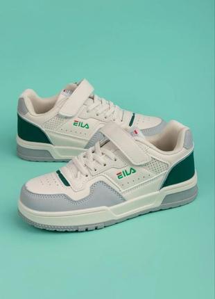 Кроссовки для девочек