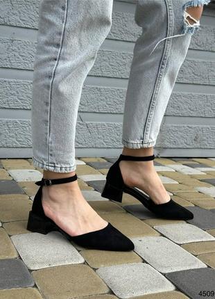 Туфли женские черные на каблуке4 фото