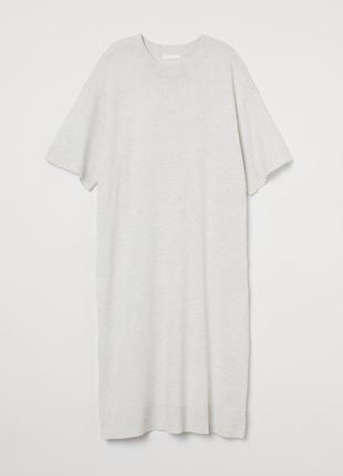 Трикотажное платье в рубчик в бело-сером цвете от h&m