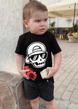 Футболка для мальчика черного цвета размер 98🖤
