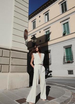 Короткий жилет с клапанами