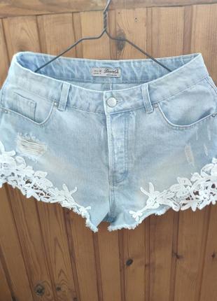Джинсові шорти з ажурними вставками denim co
