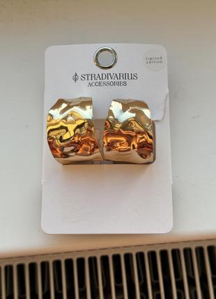 Сережки stradivarius