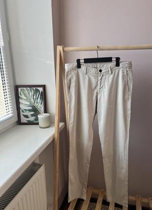 Бежевые зауженные брюки от massimo&dutti