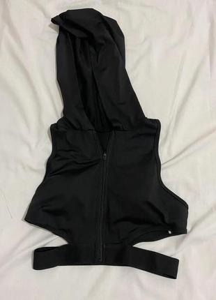 Спортивный топ с капюшоном, на замке, пуш-ап