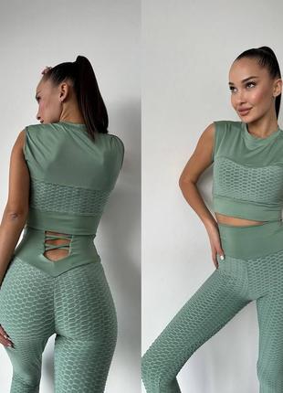 Спортивный костюм топ укороченная майка лосины на высокой посадке леггинсы лосины комплект фиолетовый зеленый