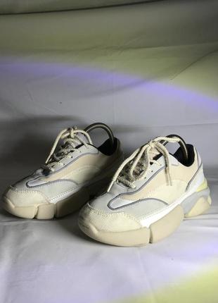 Кросівки zara