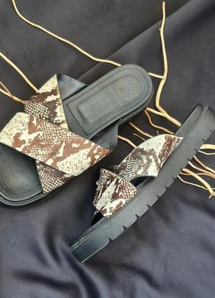 Kurt jeiger шльопанці мюлі босоніжки сандалі