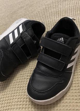 Кросівки adidas bryant 31 розмір