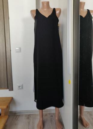 Довге плаття класичного крою ,бренд en thread