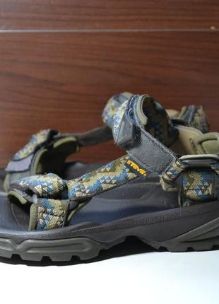 Teva 40.5-41р сандалии оригинал трекинговые босоножки