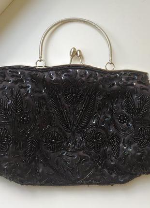 Вечерняя сумочка расшитая с двух сторон бисером и пайетками