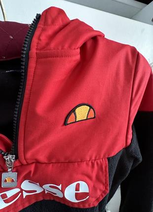 Мастєрка вітровка ellesse на 8-9 років6 фото