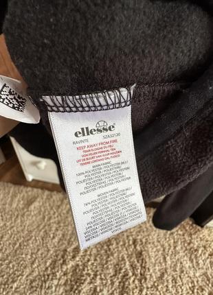 Мастєрка вітровка ellesse на 8-9 років8 фото