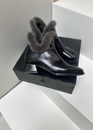 Лакированные кожаные ботинки квадратный нос опушка норка