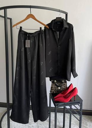 Костюм брючний в стилі balenciaga сатин шовк атлас чорний беж сорочка штани