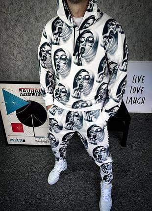 Білий чоловічий спортивний костюм.5-600