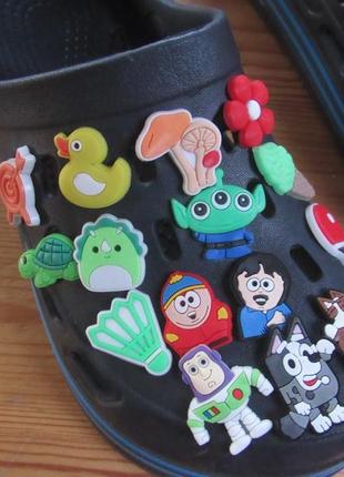 Кумедні джибітси шарми для взуття