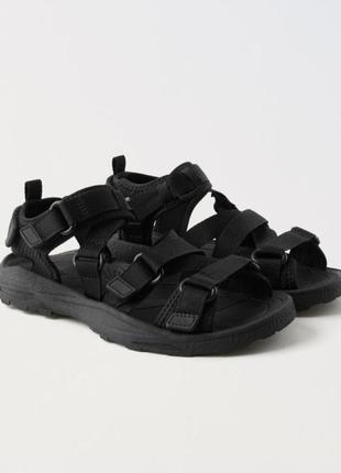 Босоніжки фірми zara (розмір: 29, 30, 32, 33, 34, 35, 36, 37, 38, 39)