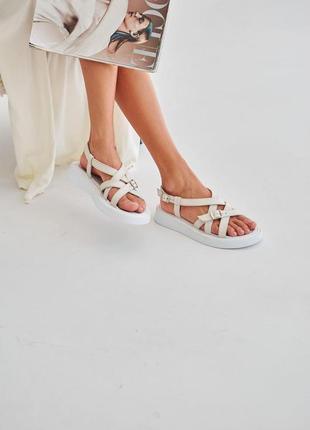 Босоножки женские кожаные бежевые на платформе танкетке ремешки, модные стильные удобные сандали ремешки3 фото