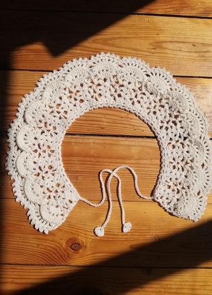 Воротничок вязаный ручной работы