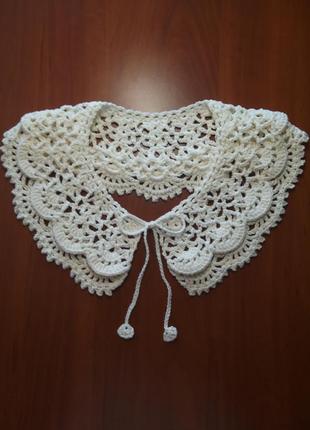 Воротничок вязаный ручной работы