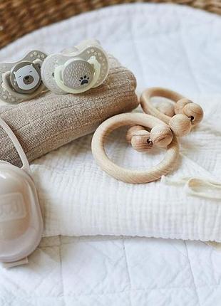 Контейнер футляр для пустышки lovi 13/111 bei