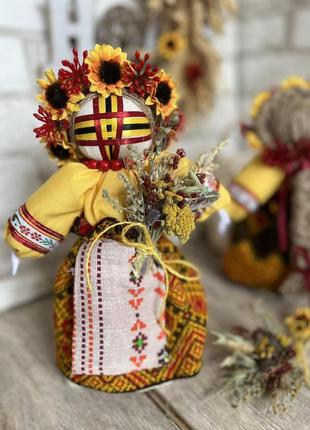 Мотанка "сварга" з букетом компліментом з сухих квітів, родинний оберіг, українська лялька ручна робота, 27 см.9 фото
