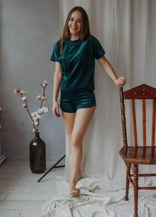 Жіноча велюрова піжама із шортами, велюровий комплект піжами, якісна піжама із шортами зеленого кольору