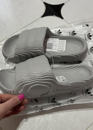 Шльопанці пантолети adidas adilette 22 адідас