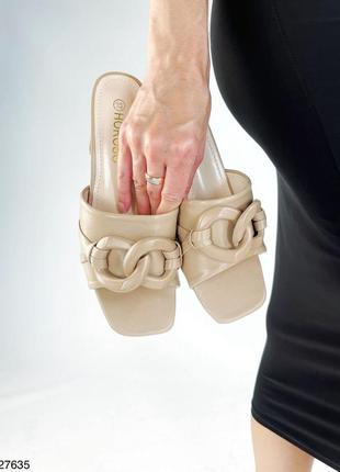 Бежевые моко женские сабо шлепанцы шлепки на каблуке с цепью