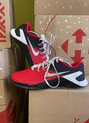 Жіночі спортивні кросівки nike metcon 4