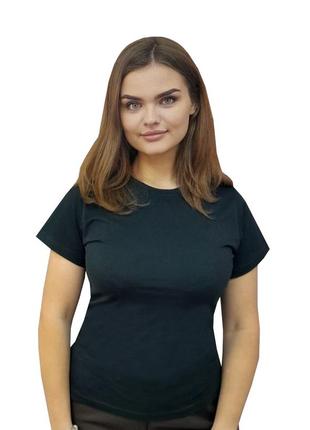 Чорна футболка жіноча